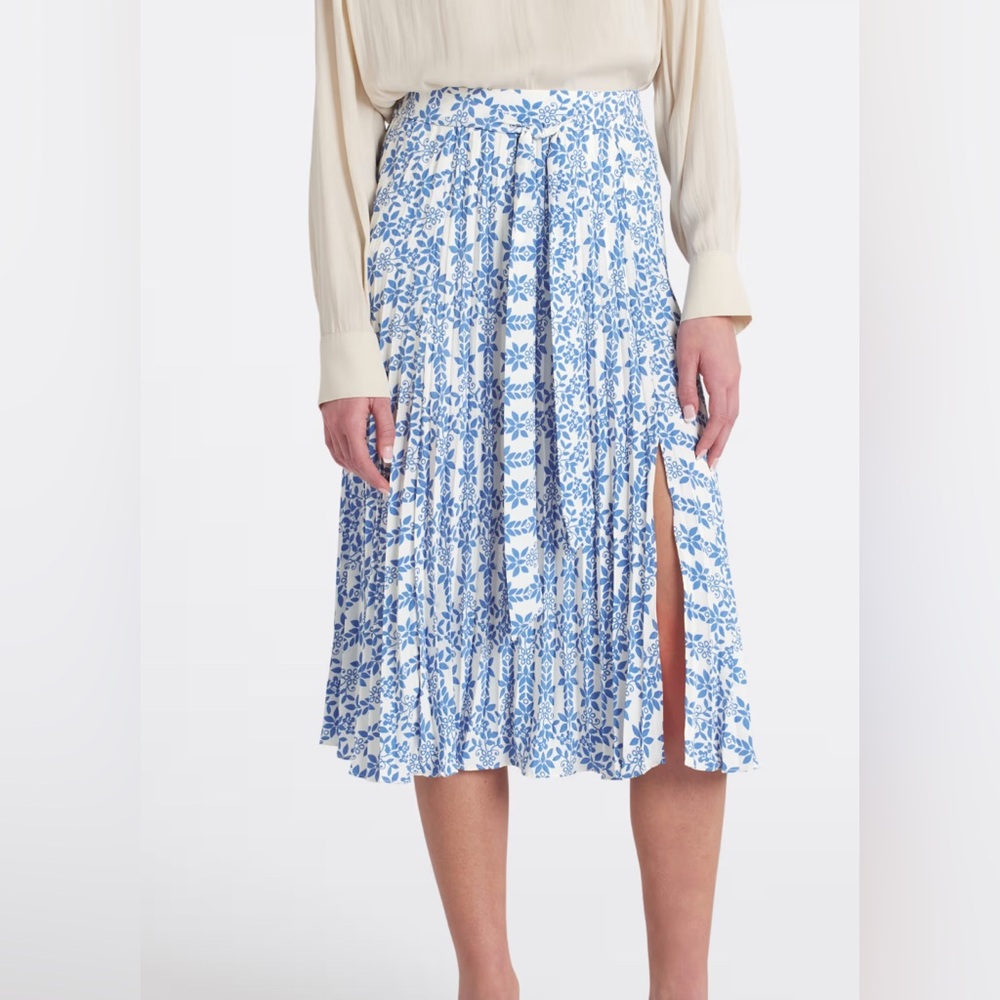 Blue Floral Pleated Skirt